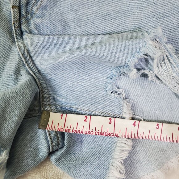 H&M Denim Shorts Size 2 Light blue rawcut hem high-waisted Distressed 5 pockets - Picture 8 of 9